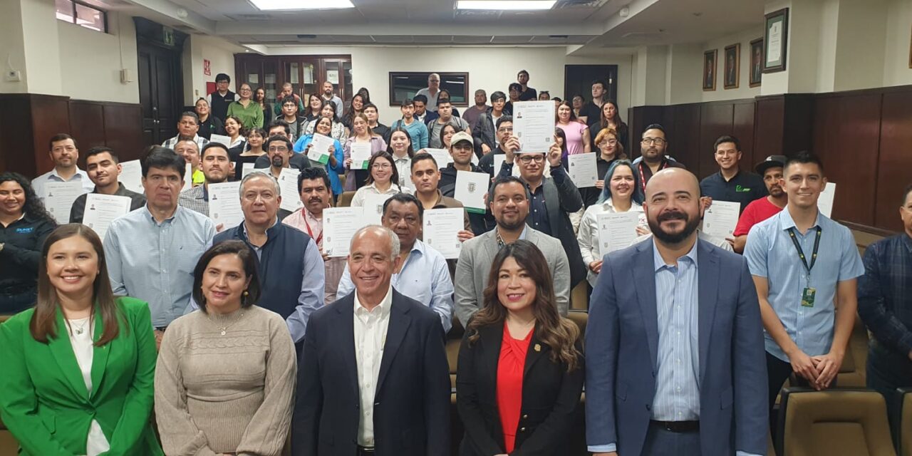 CERTIFICAN A 31 EMPRESAS EN INSTALACIÓN DE PANELES SOLARES