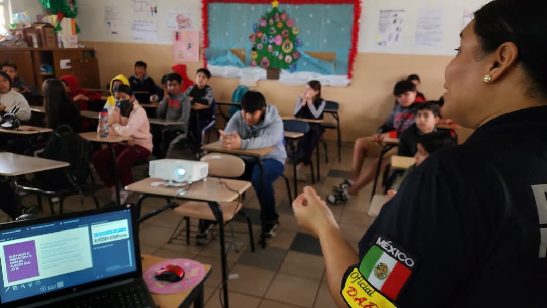 TRABAJAN EN LA EDUCACIÓN PREVENTIVA