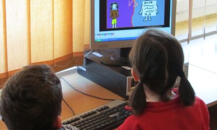 LOS RIESGOS DEL INTERNET EN MENORES DE,EDAD