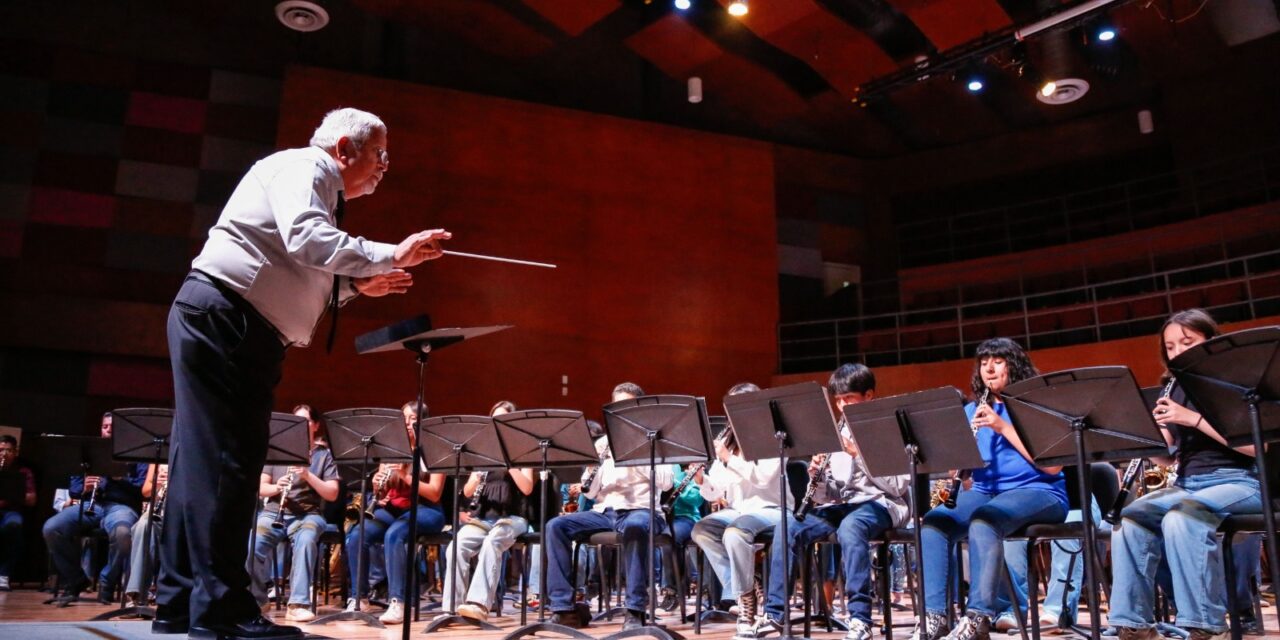 CELEBRAN ENCUENTRO ESTATAL DE ALIENTOS Y PERCUSIONES