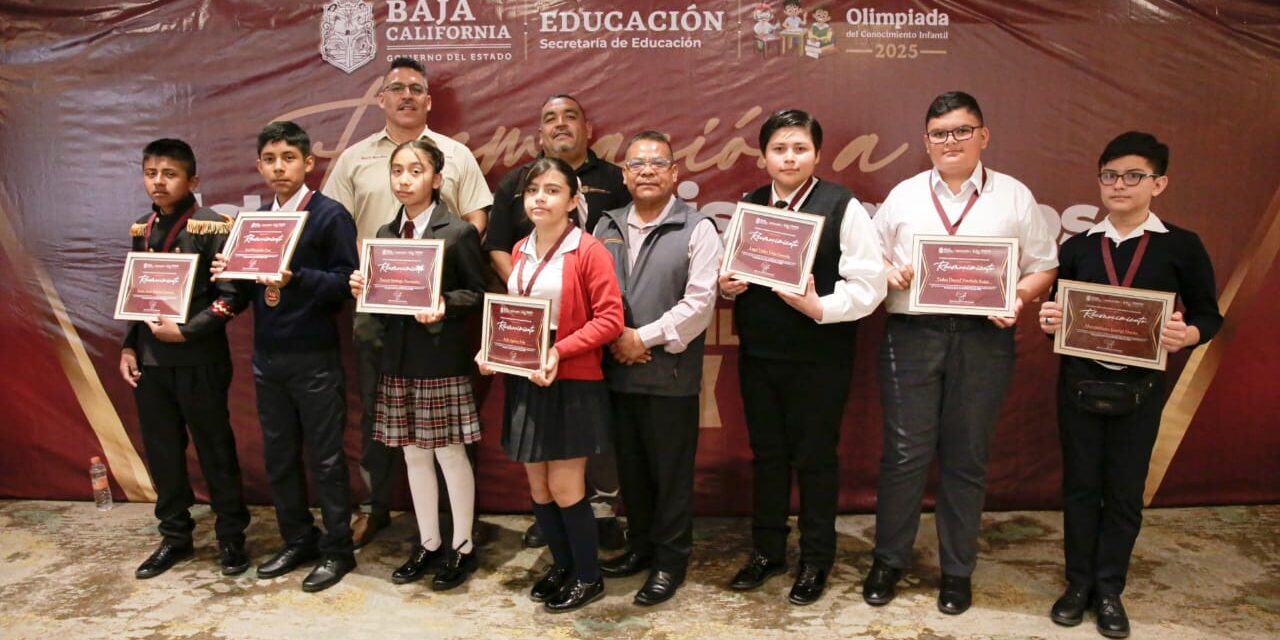 ESTUDIANTES DISTINGUIDOS DE OLIMPIADA DEL CONOCIMIENTO INFANTIL 2025