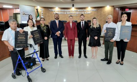 EN SESIÓN SOLEMNE CONMEMORAN EL DÍA DEL CONSTITUYENTE EN BC