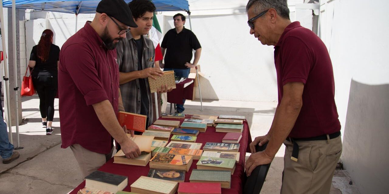 FORTALECEN LAZOS COMUNITARIOS MEDIANTE LA DONACIÓN DE LIBROS