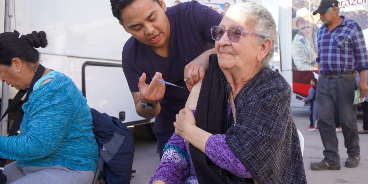 DEBEN ADULTOS MAYORES VACUNARSE CONTRA ENFERMEDADES DE TEMPORADA