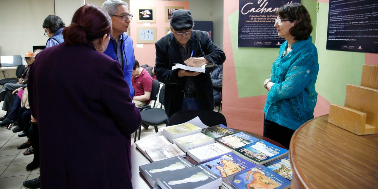 PRESENTAN LIBRO DE CARLOS LAZCANO EN EL ARCHIVO HISTÓRICO DEL ESTADO