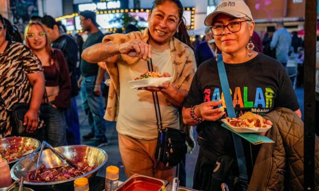 SE DELEITAN CON EL FESTIVAL DEL TACO EN CENTRO HISTORICO DE MEXICALI