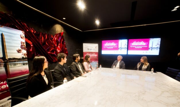 SELECCIONAN A 10 ESTUDIANTES UNIVERSITARIOS PARA ESTANCIA PROFESIONAL EN EU