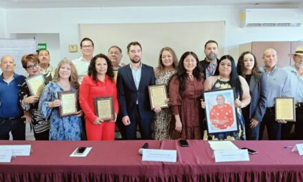 ESTÍMULOS Y RECONOCIMIENTOS A EMPLEADOS DEL CONGRESO POR SU JUBILACIÓN 