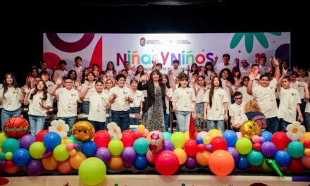 57 ESTUDIANTES DE SEXTO AÑO SON FUNCIONARIOS POR UN DIA EN MEXICALI