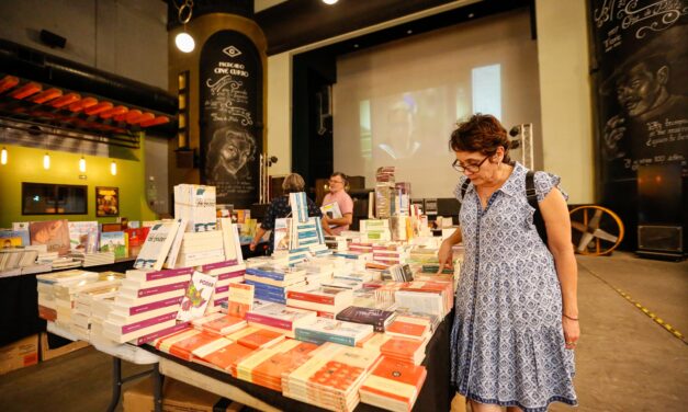 FOMENTAN EL HÁBITO DE LA LECTURA CON LOS TENDIDOS DE LIBROS EN BAJA CALIFORNIA