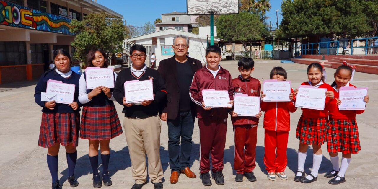 RECONOCEN A GANADORES DEL CUARTO CONCURSO DE REDACCIÓN 2026 EN PLAYAS DE ROSARITO 