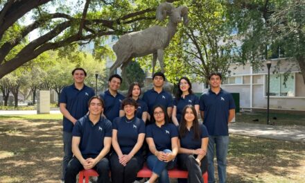 TRABAJAN ESTUDIANTES DE BC EN FONDO PRO BECAS