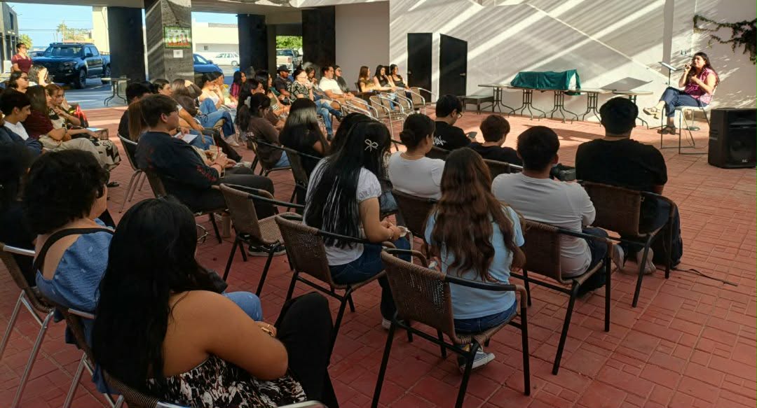 TALLERES COMUNITARIOS PARA FOMENTAR LA LECTURA Y LA EXPRESIÓN PERSONAL EN SAN FELIPE